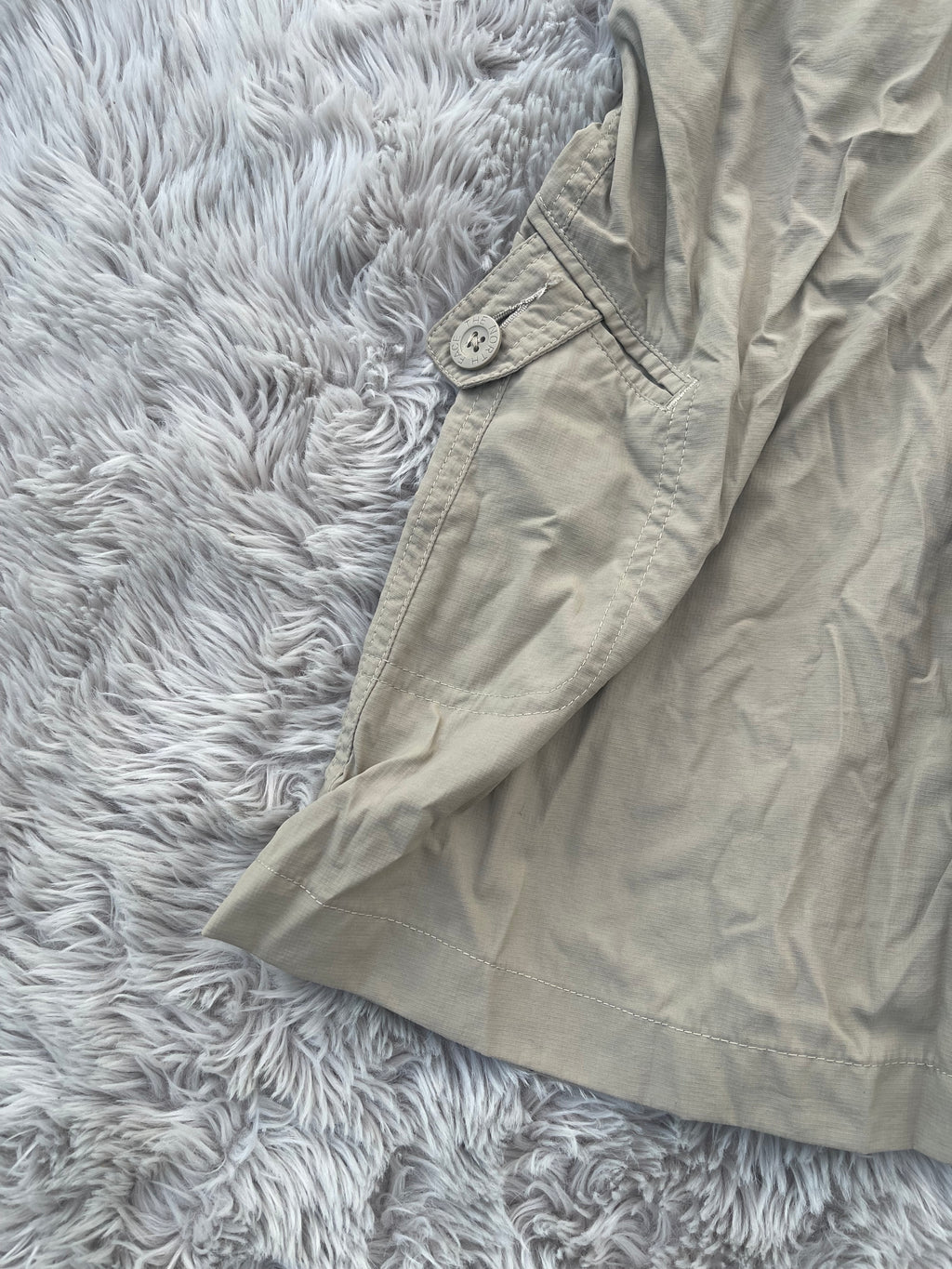The North Face Womens Size 4 Skirt Tan Khaki Utility Pockets Zipper Front