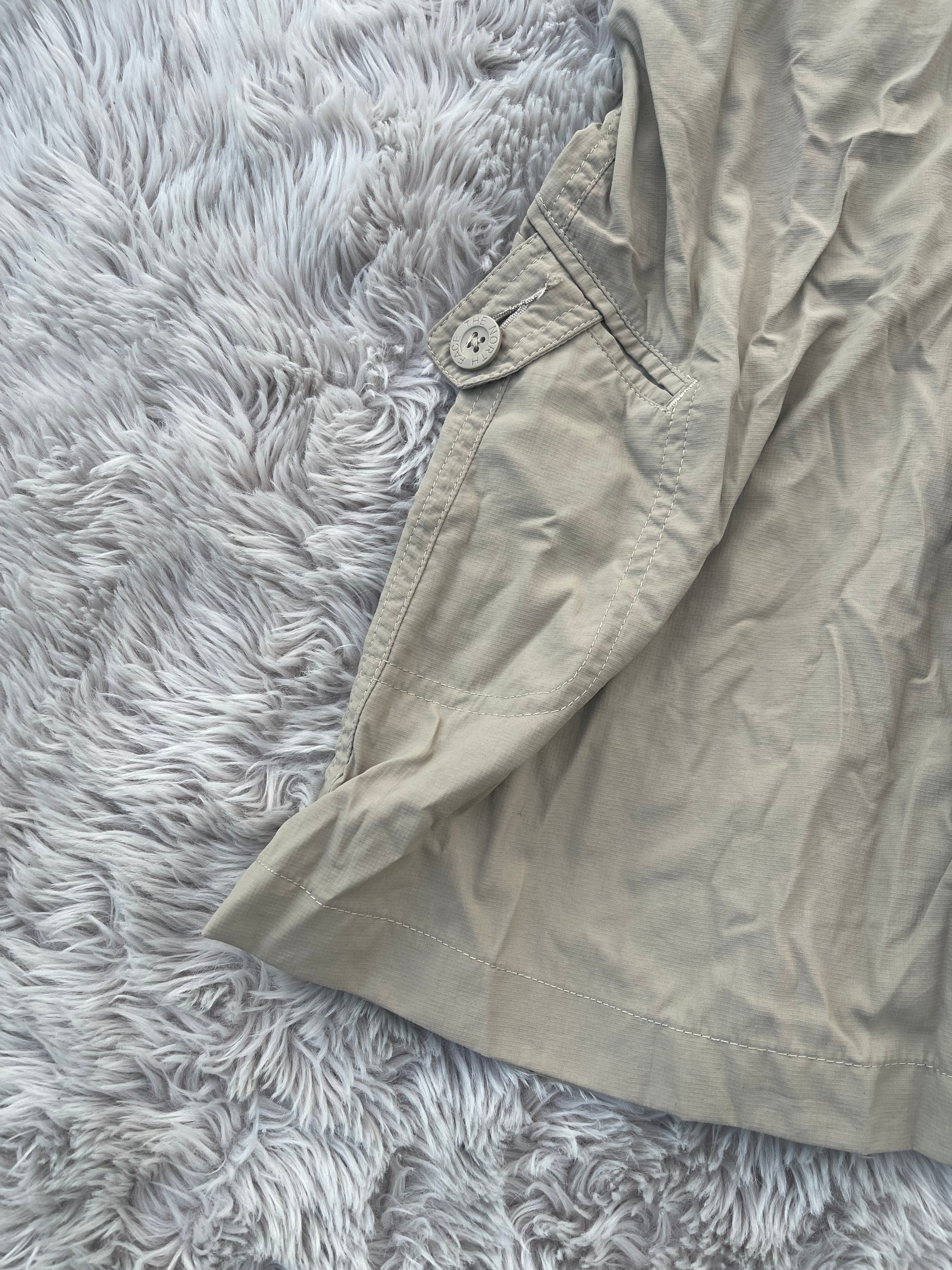 The North Face Womens Size 4 Skirt Tan Khaki Utility Pockets Zipper Front