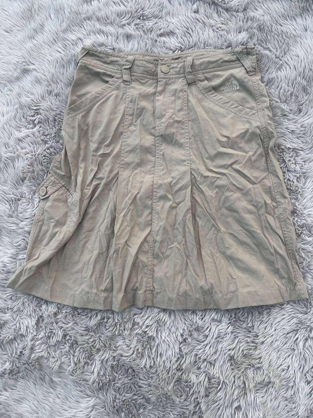 The North Face Womens Size 4 Skirt Tan Khaki Utility Pockets Zipper Front